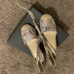 Vince Camuto tie up espadrilles